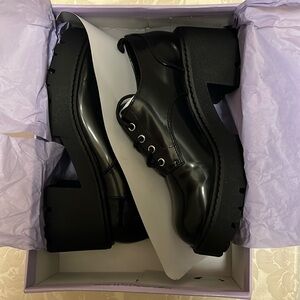 Madden Girl Platform lace up loafer. Dress Shoe Size 7.5